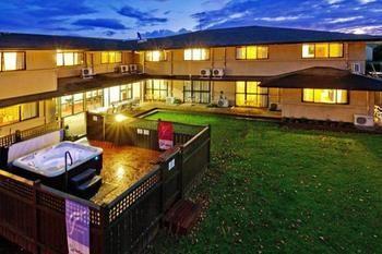 Motel Albany Oak 4*