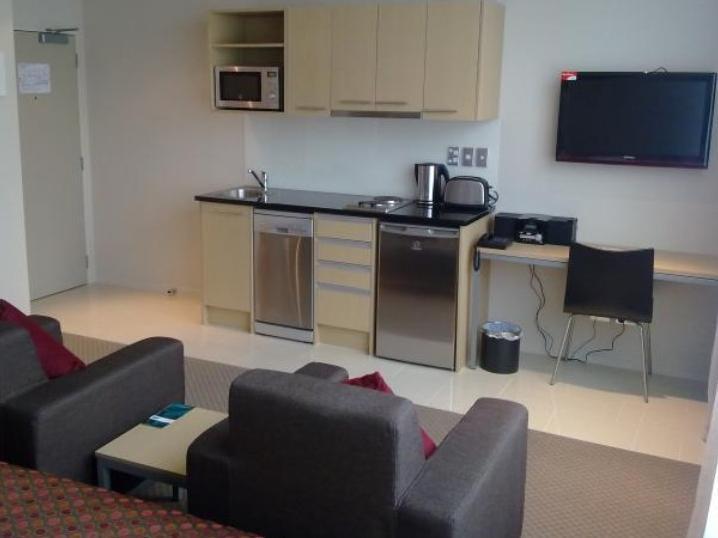 Quest On Hobson Serviced 4*