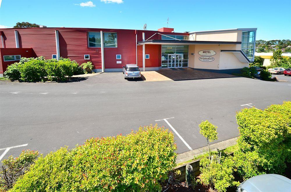 Aristotles North Shore 4*