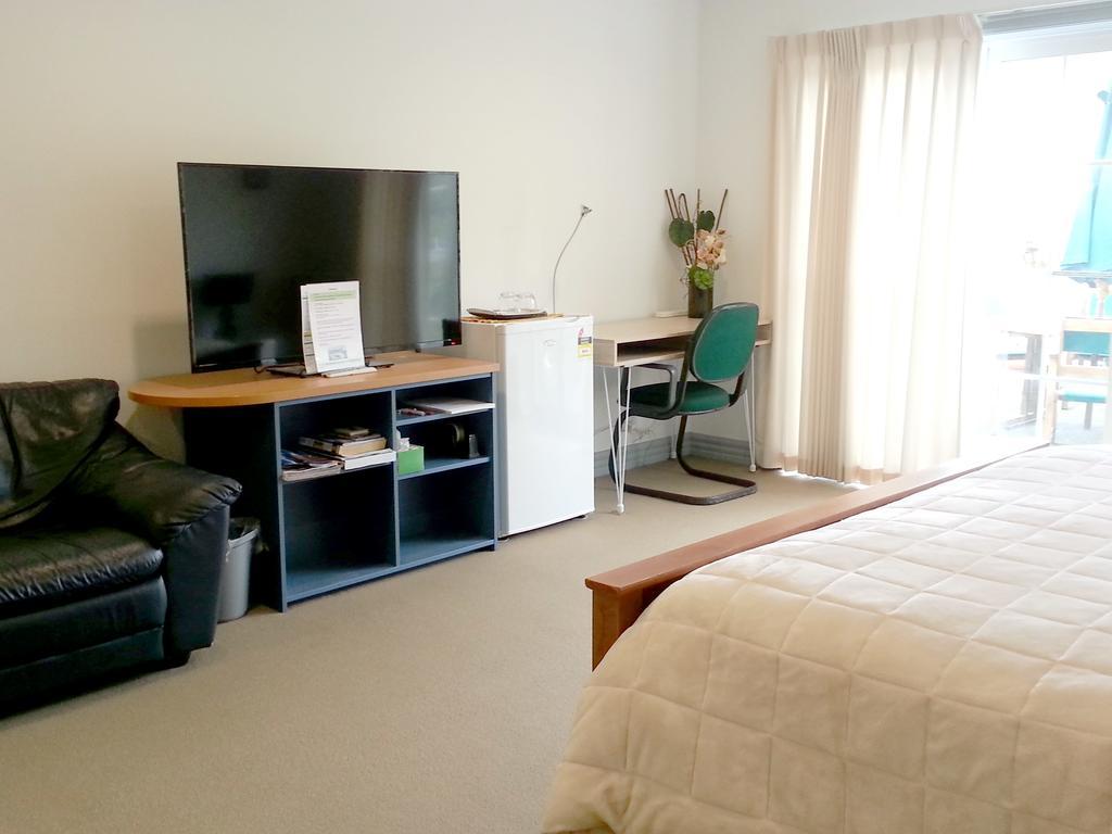 Lush & Co Bed & Breakfast