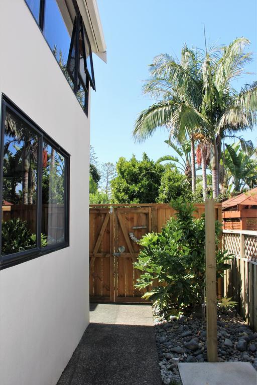 Close To Apartment *