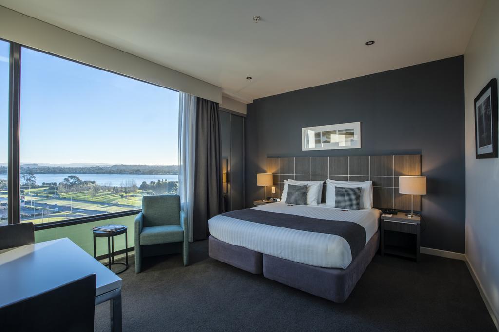 Quest Highbrook 4*