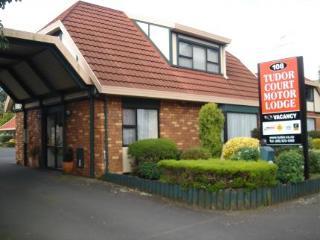 Tudor Court Motor 4* Auckland