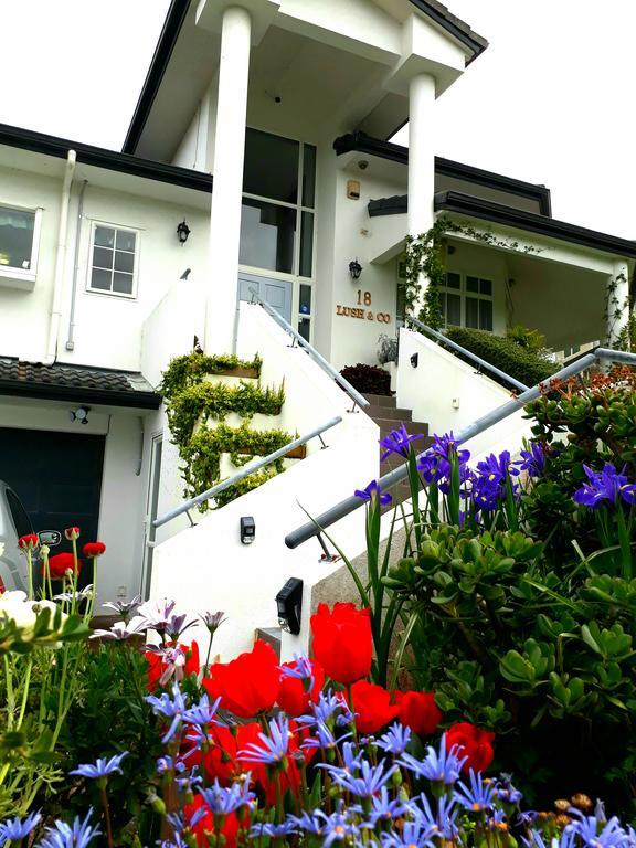 Lush & Co Bed & Breakfast 4*
