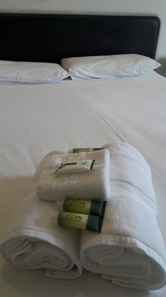Airport Motel 3*