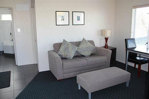 Abaco On Jervois Motel