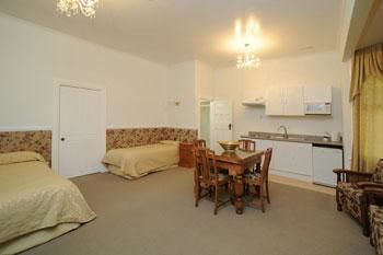 Parnell Hotel 3*