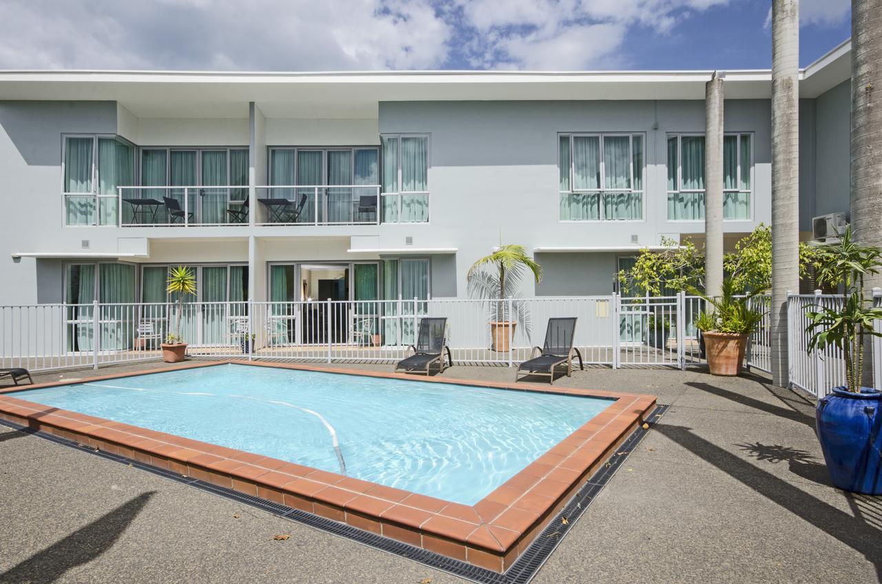 Aristotles North Shore 4*