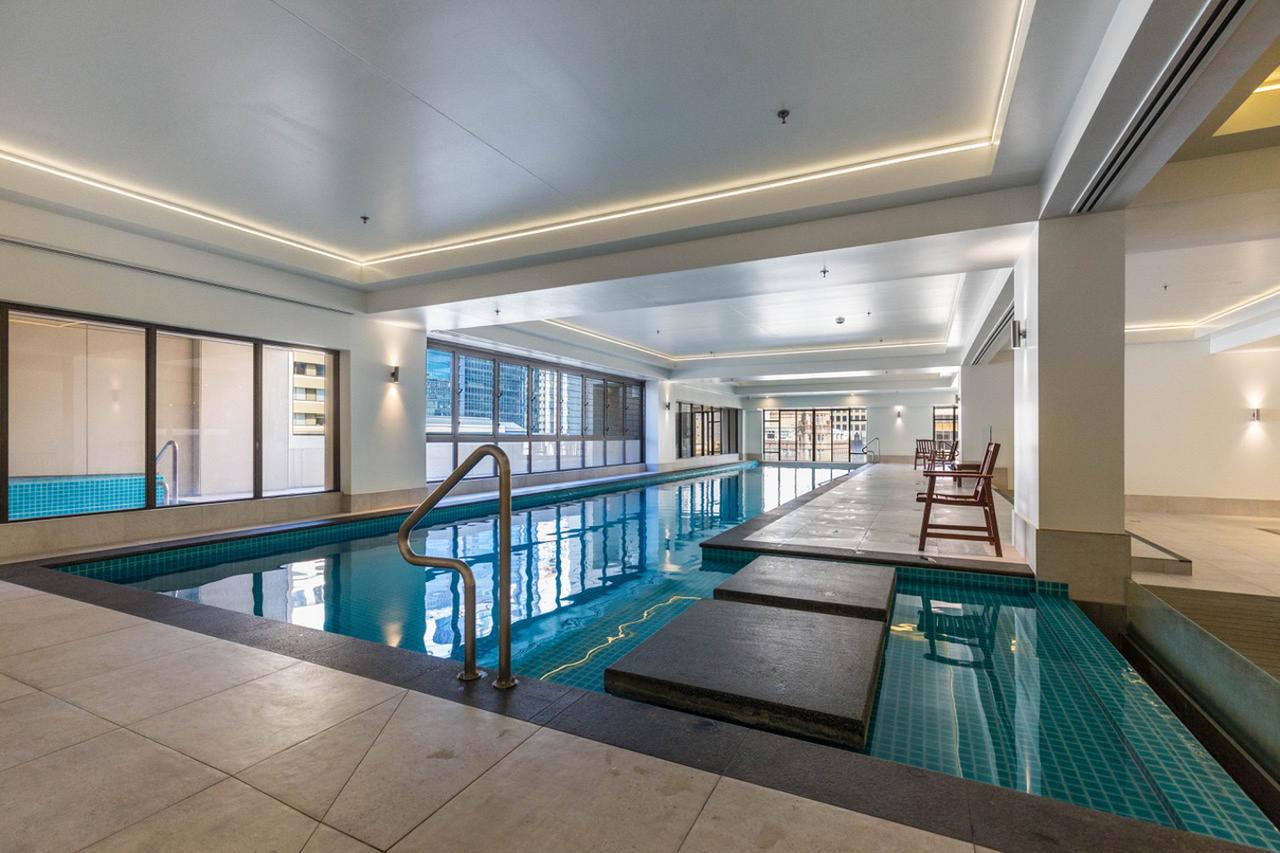 Stylish With Pool And Gym Apartment Auckland