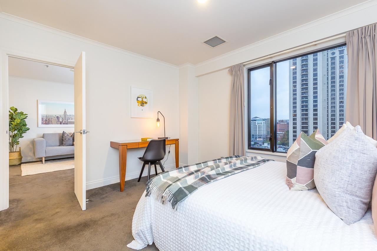 Lovely Apartment! Views, Pool And Gym Auckland