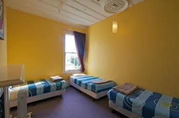 Verandahs Parkside Hostel Auckland