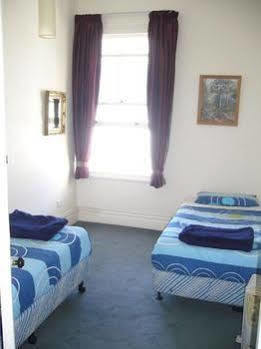 Hostel Verandahs Parkside *