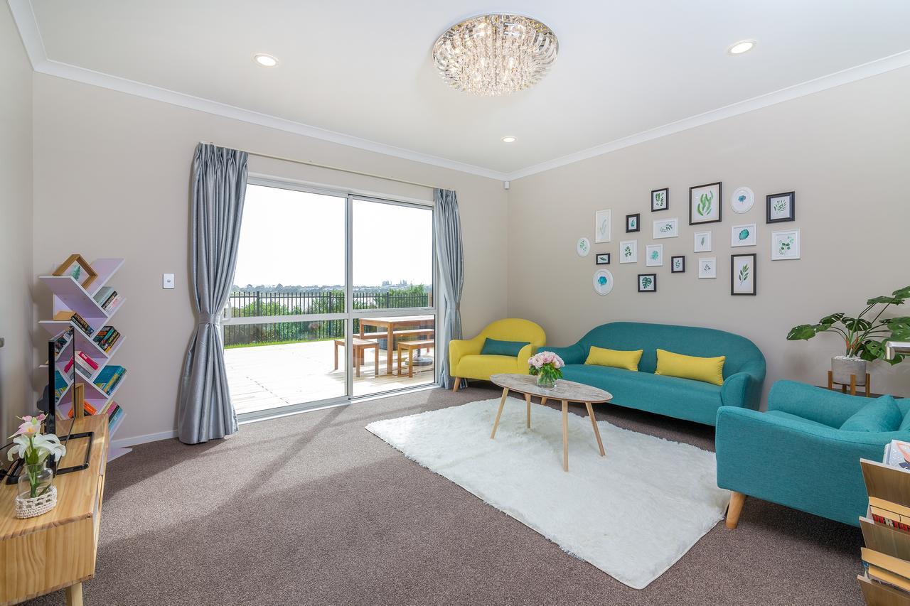 Ot Seaview Bed & Breakfast 4*