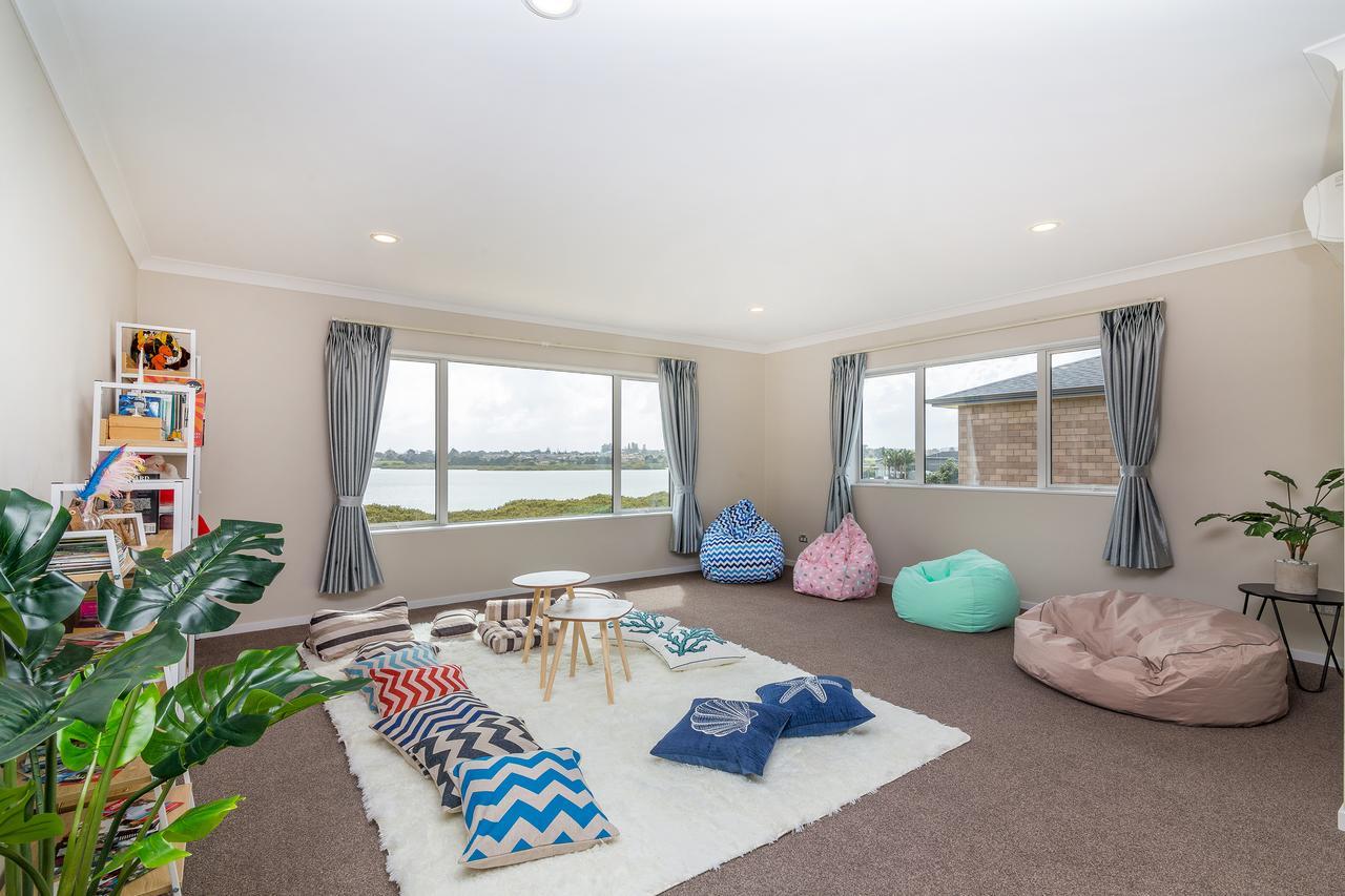 Ot Seaview Bed & Breakfast 4*