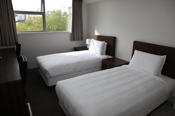 Goodview Apartment *