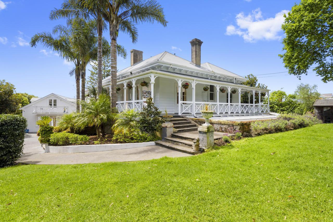 Western Springs To Central Heritage 4* Auckland
