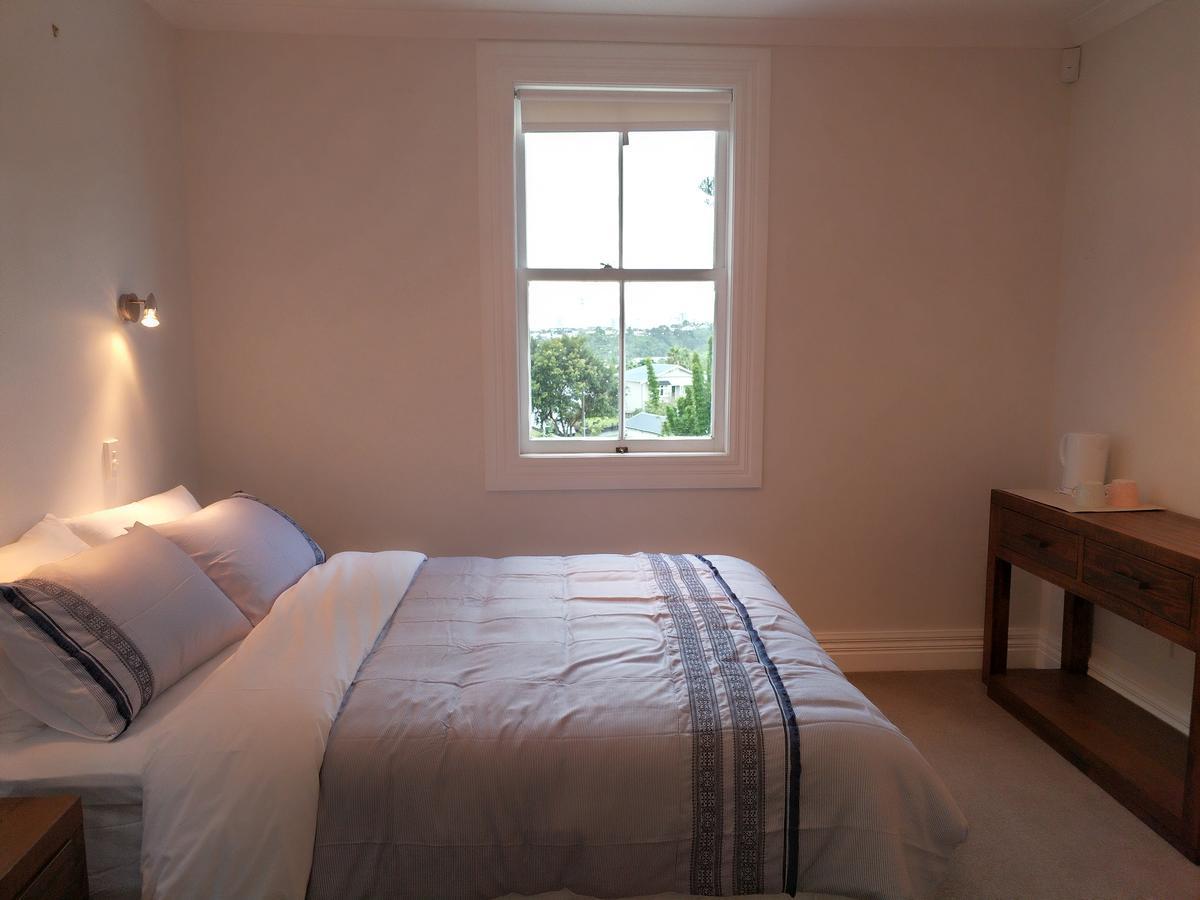 Western Springs To Central Heritage Guest house Auckland