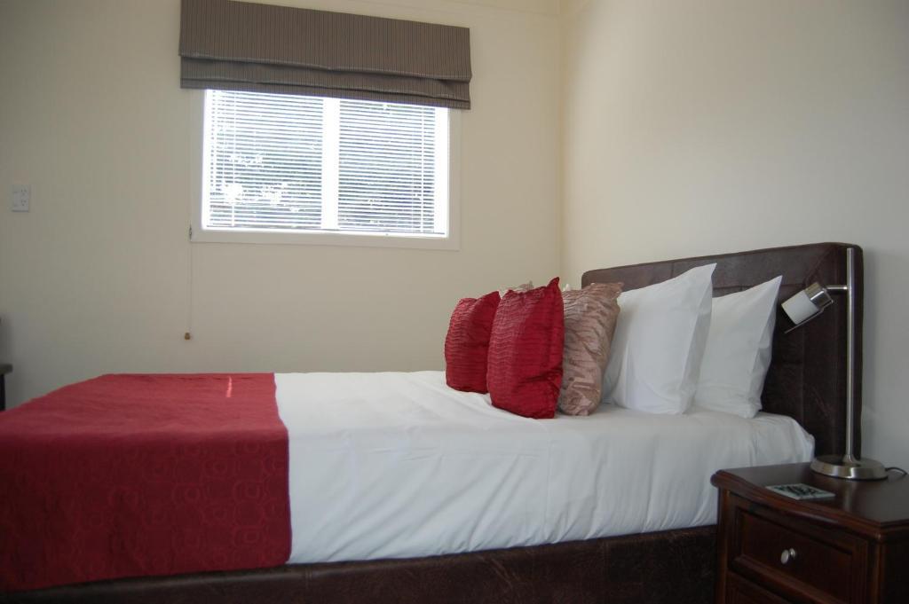 At Eden Park Motel 4*