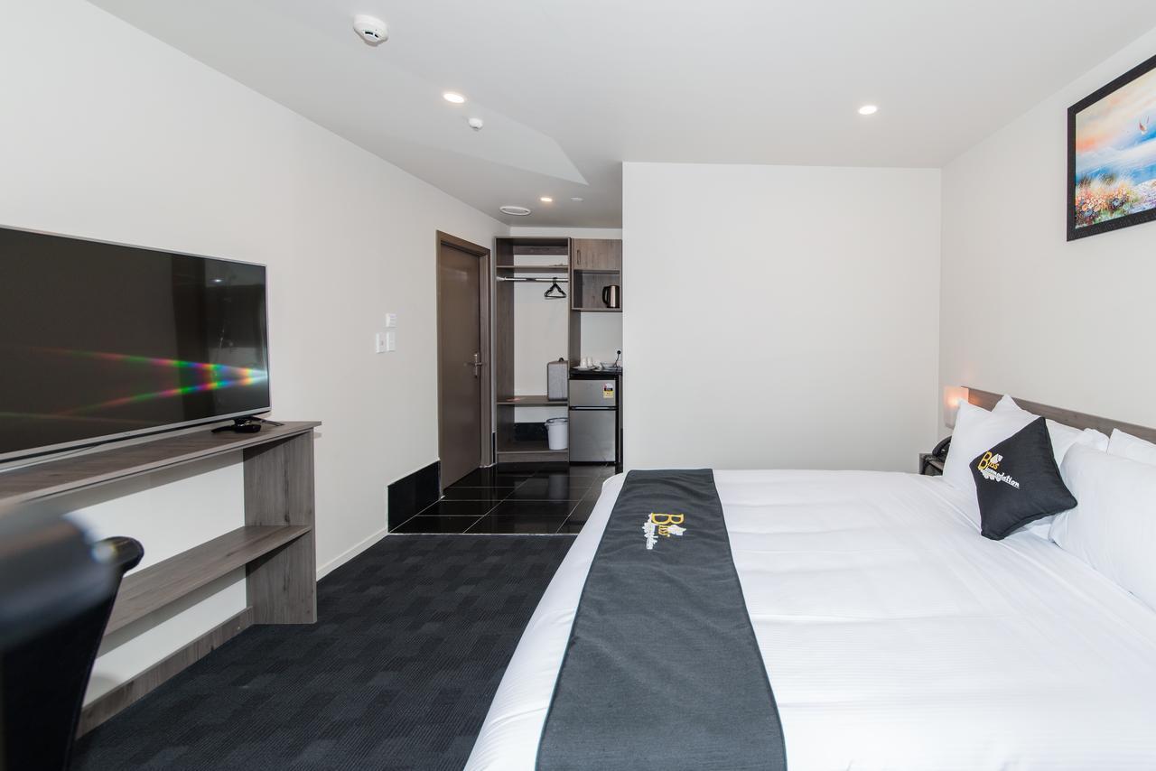 Bliss 3* Auckland