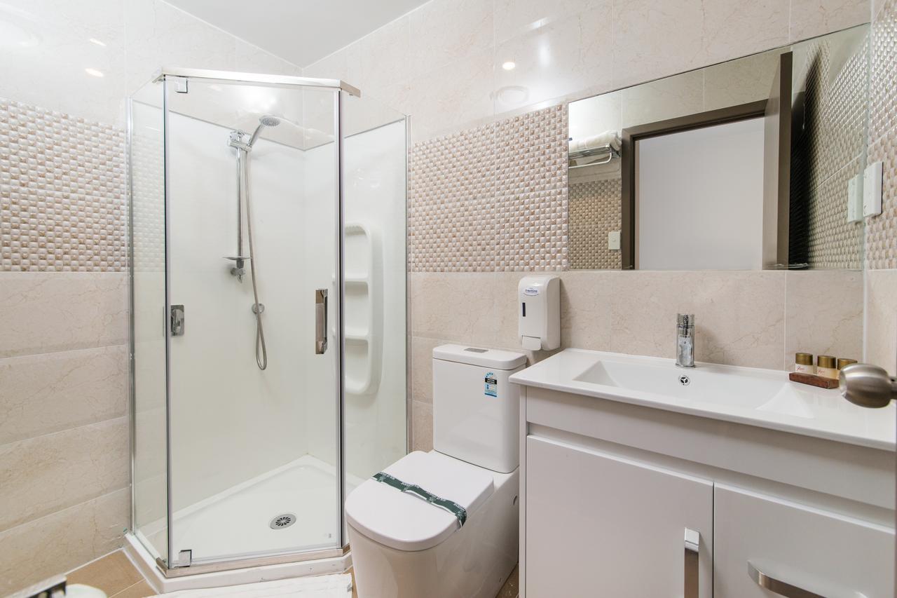 Bliss 3* Auckland