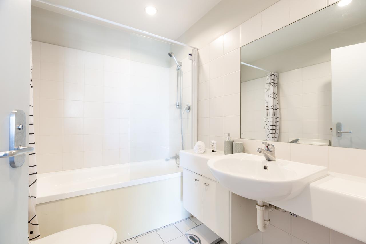 Wonderful Hobson Gardens Apartment Auckland