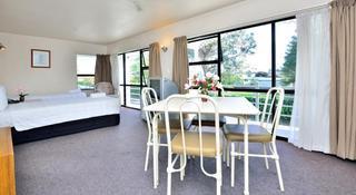 Manukau & Conference Centre 3*