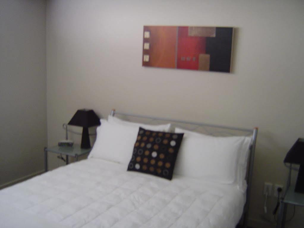 Kudos Business & Airport Aparthotel 4*