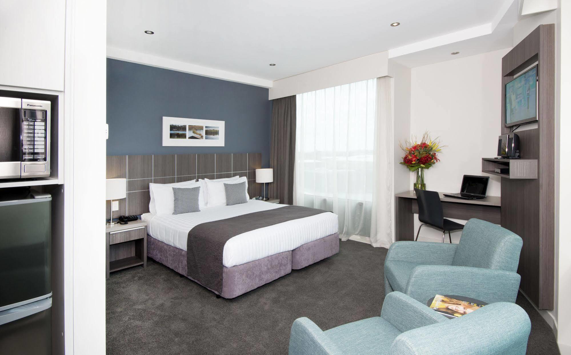 Aparthotel Quest Highbrook 4*