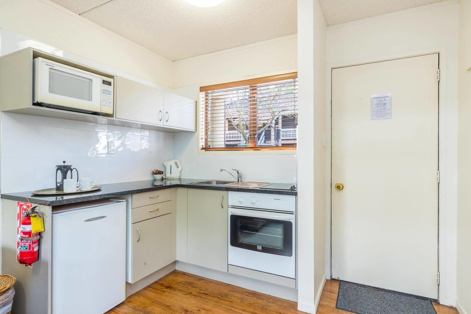 Motel Emerald 4*
