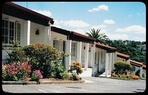Browns Bay Olive Tree & Motel 3*