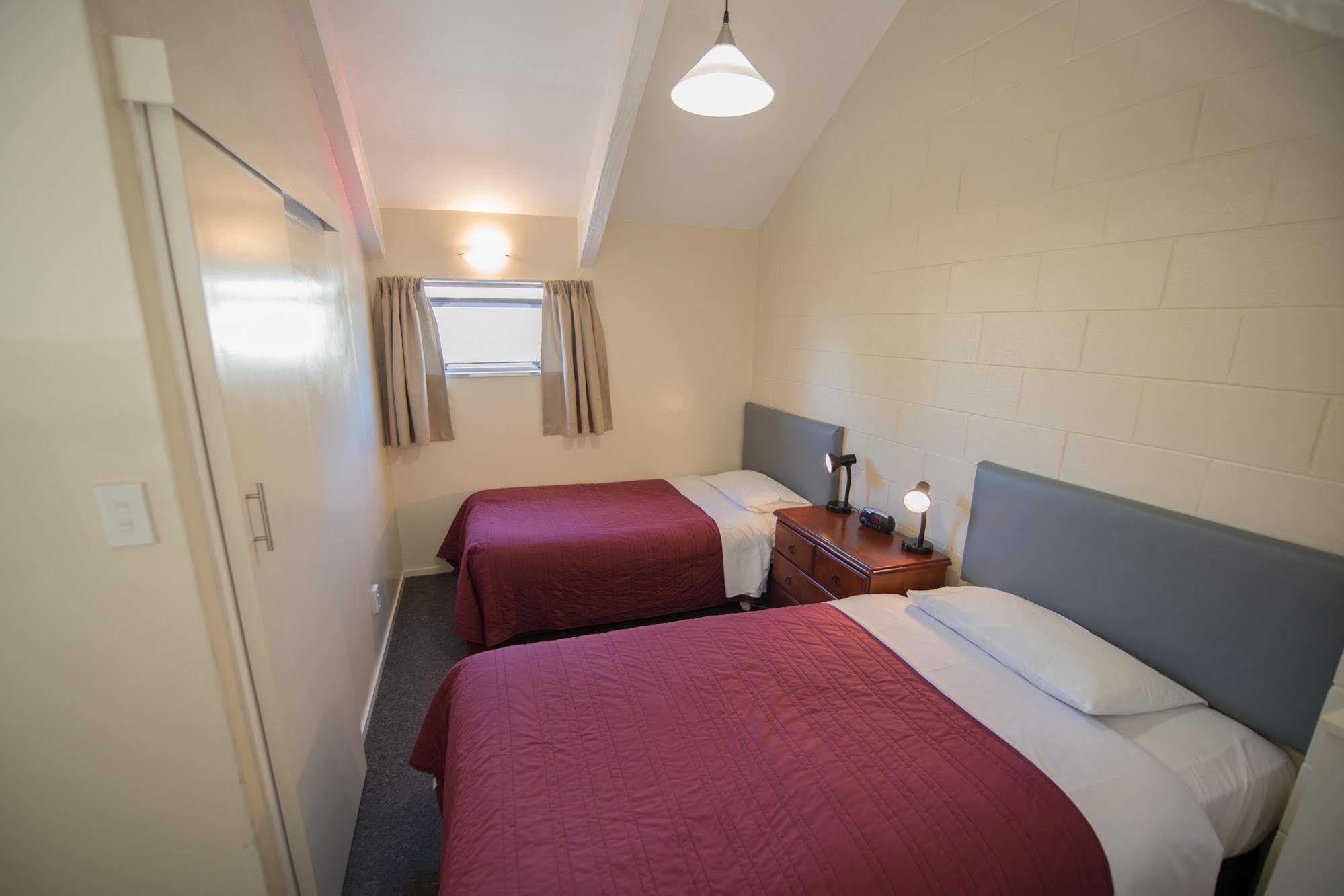 Howick Motor 3* Auckland