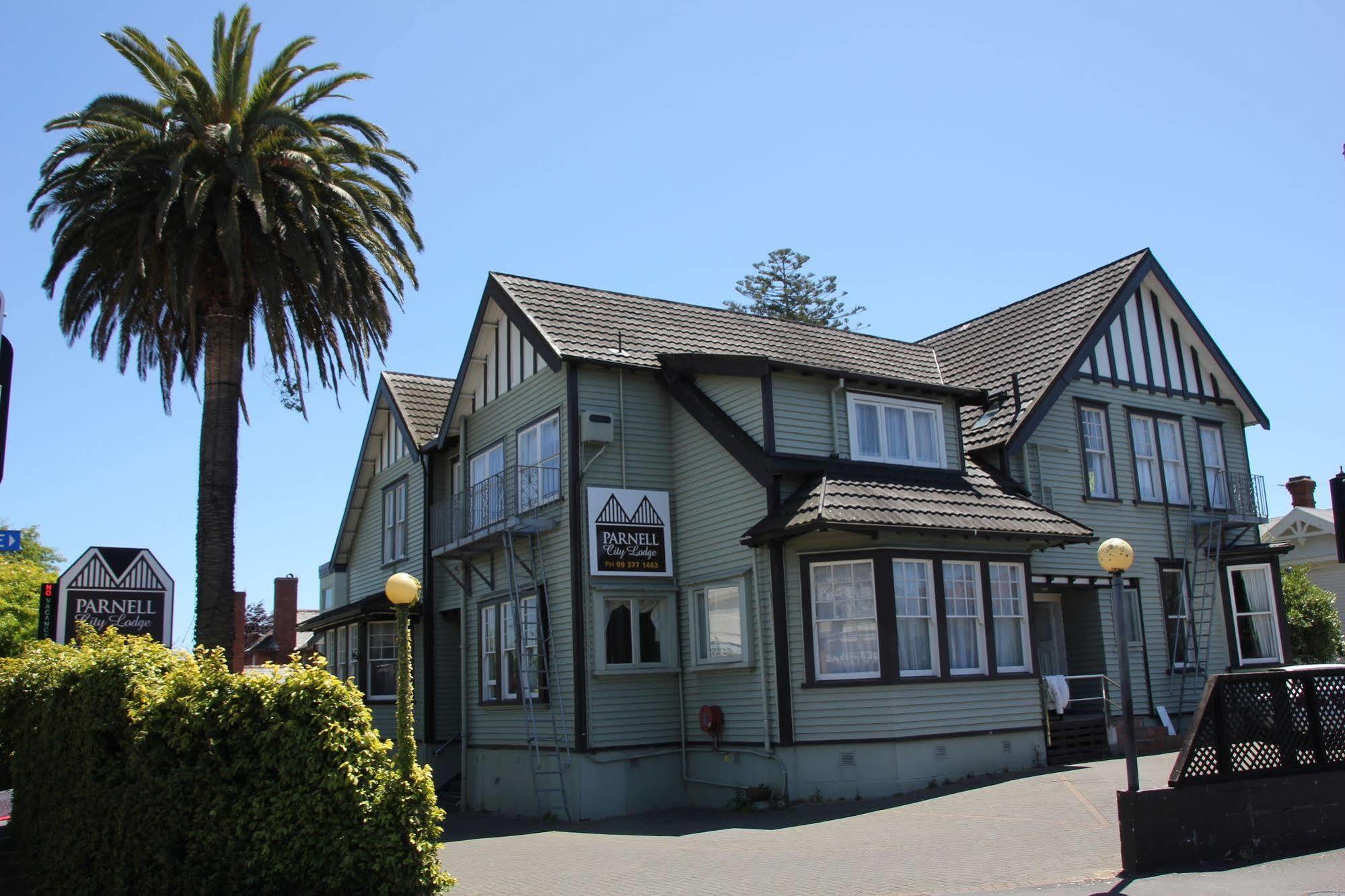 Hotel Parnell 3*