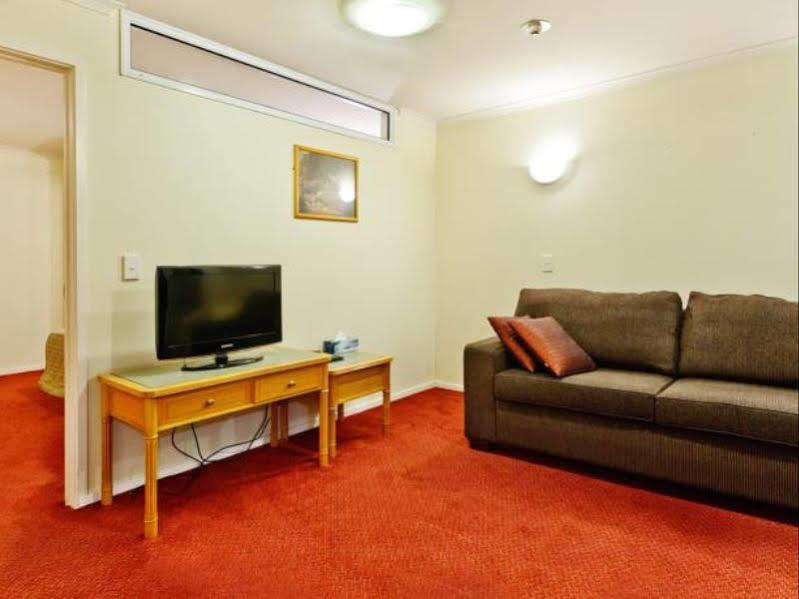 Albany Oak 4* Auckland