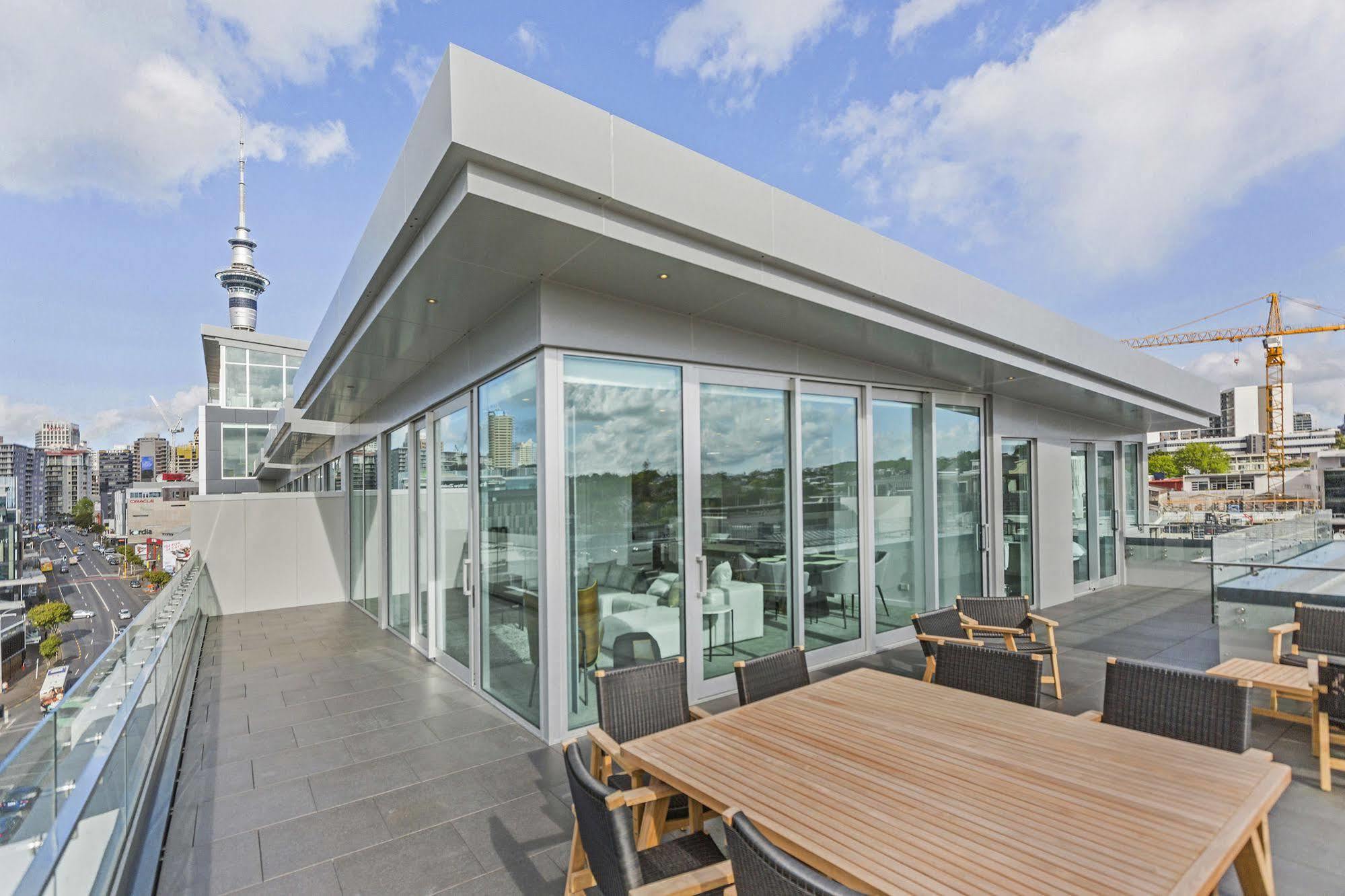 Swiss-belsuites Victoria Park 5*
