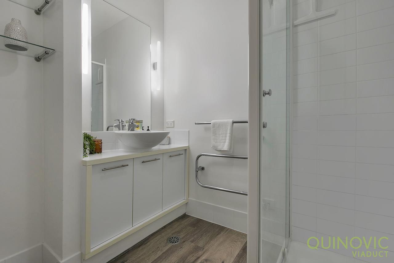 Qv Edge Chic Apartment- 1032