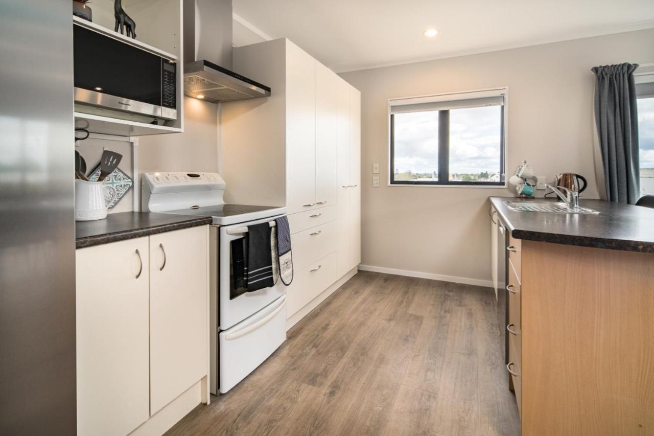 Central Manukau Escape Apartment