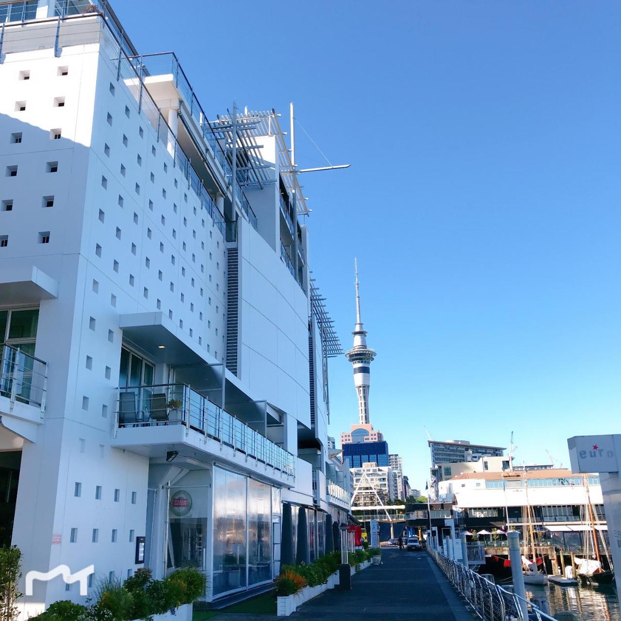 Waterfront Penthouse: Harbor View In Auckland's Heart Apartment Auckland