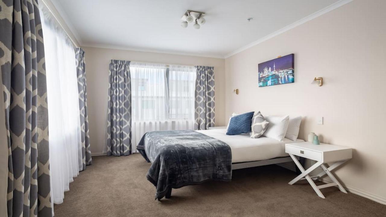Apartment Princes Wharf's Truly Stunning North-west Loft Auckland