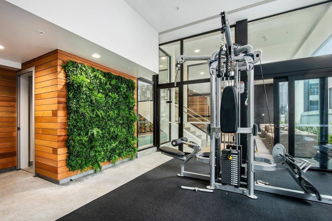 Apartment Sky Tower On Your Doorstep! Modern Two Bedroom *