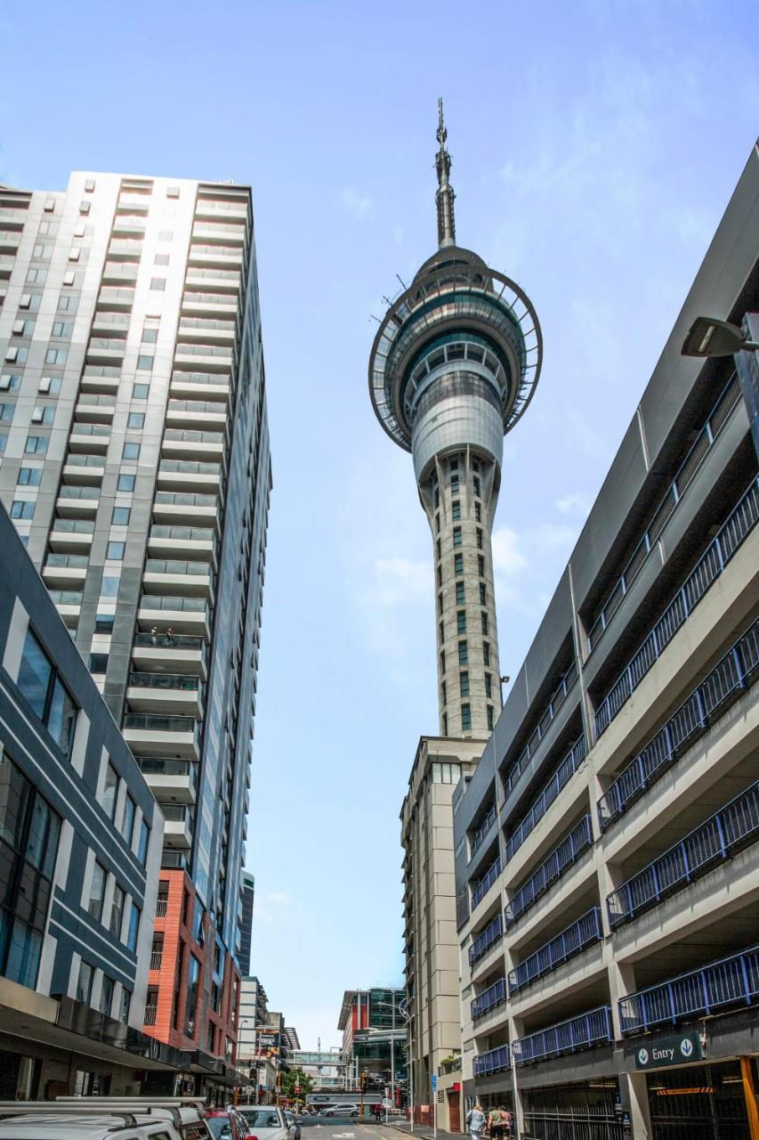 Sky Tower On Your Doorstep! Modern Two Bedroom Apartment *
