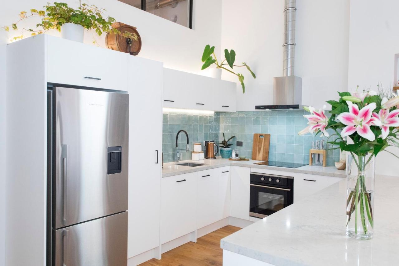 Anzac North Loft - 4 Bedrooms & 2 Free Car Parks