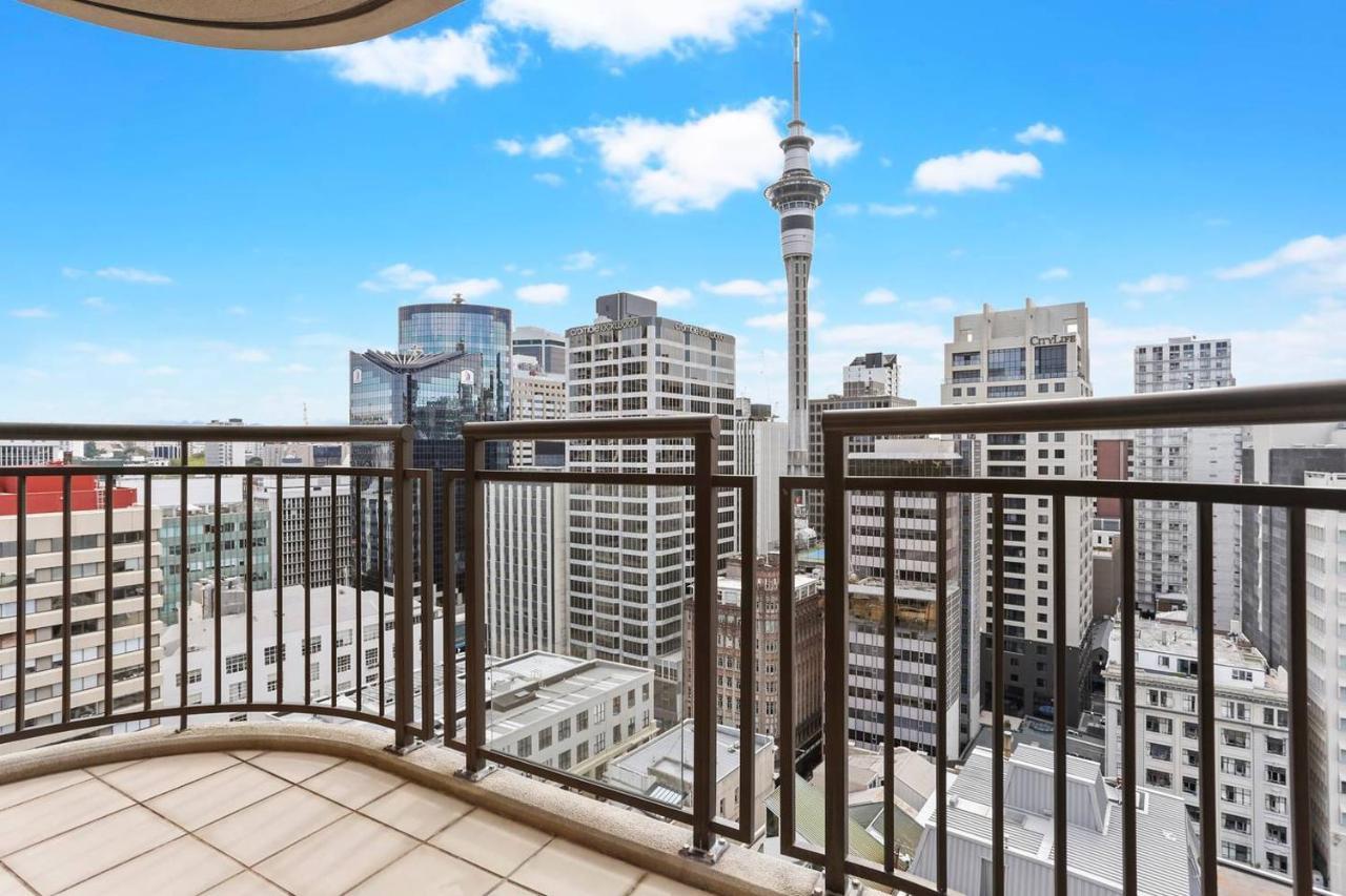 Modern Luxury With Breathtaking City Views Apartment
