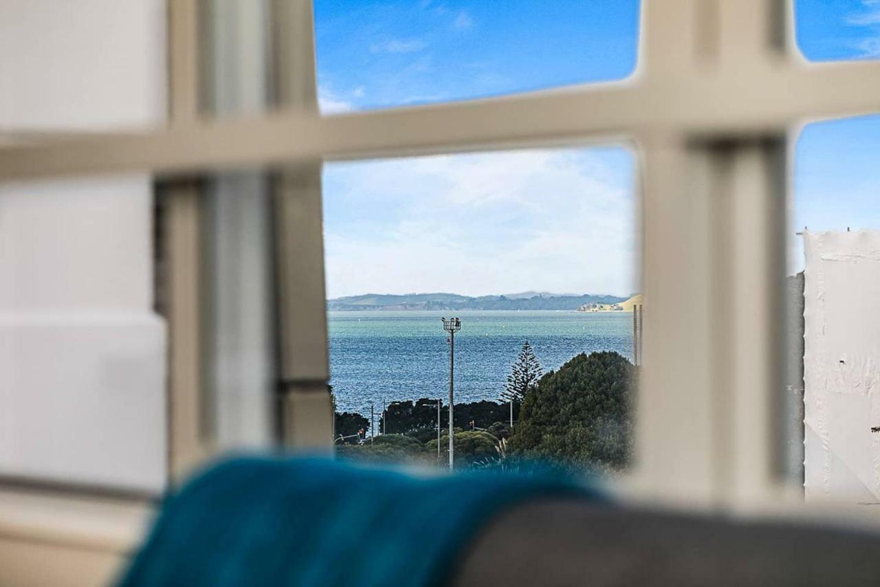 One Bedroom - Pool, Gym & Tennis Courts! Apartment Auckland