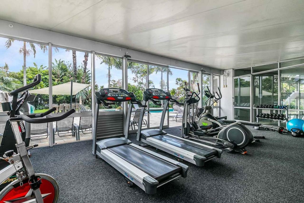 One Bedroom - Pool, Gym & Tennis Courts! Auckland