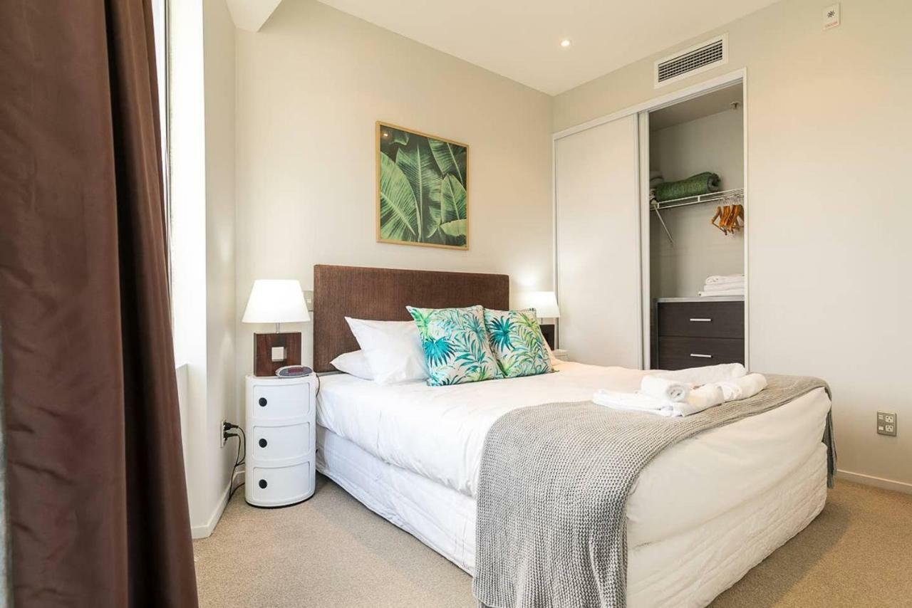 Apartment One Bedroom - Pool, Gym & Tennis Courts! Auckland