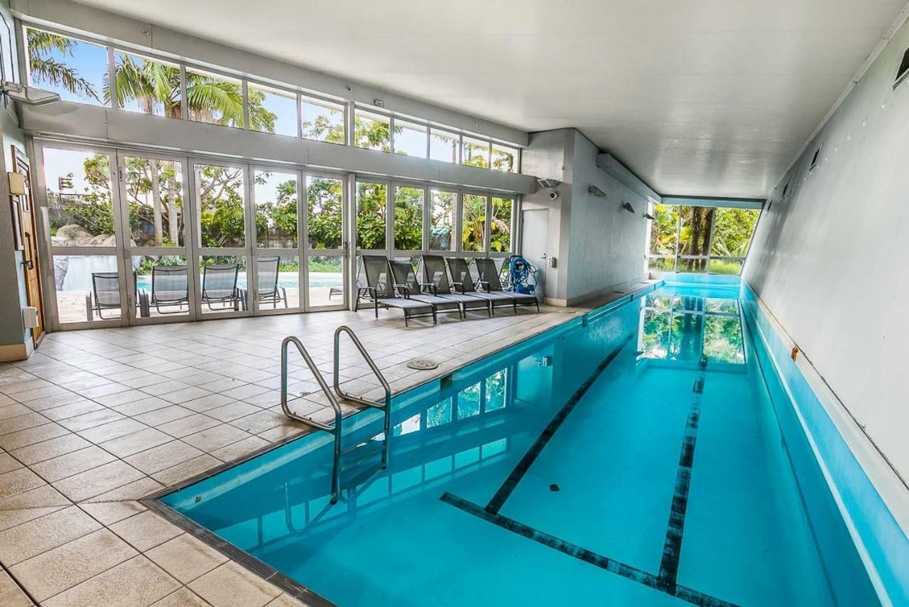 Apartment One Bedroom - Pool, Gym & Tennis Courts! *