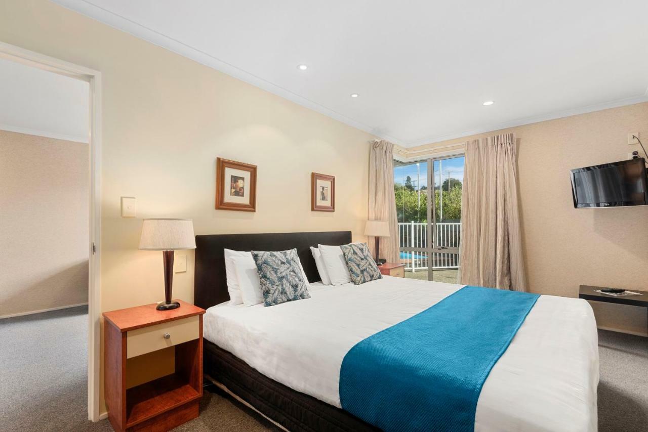Aristotles North Shore 4*