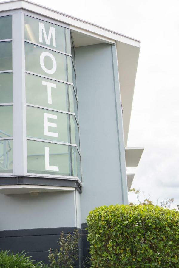 Aristotles North Shore 4*