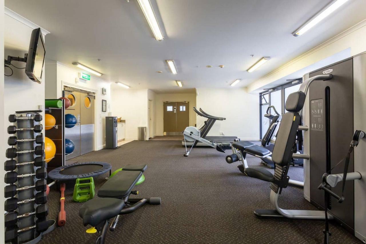 Urban With Gym And Pool