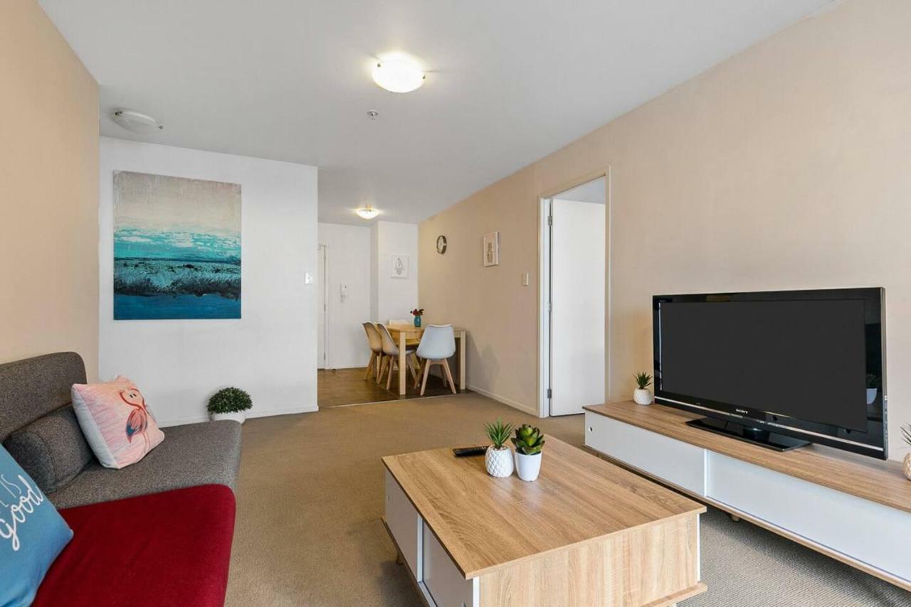 Wonderful In Quiet Cbd Neighbourhood! *
